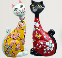 Artistic cat figurines